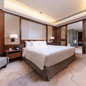 Suite Deluxe con Cama Queen